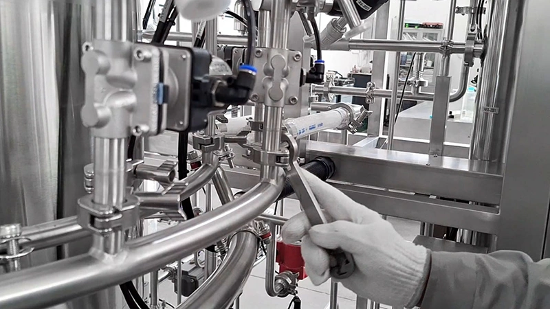 فريق البناء لدينا