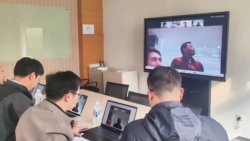 جلسة موتمر عبر الانترنت